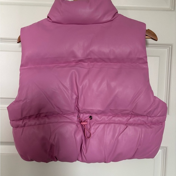 Stylish Pink Puffer Vest - Picture 2 of 7